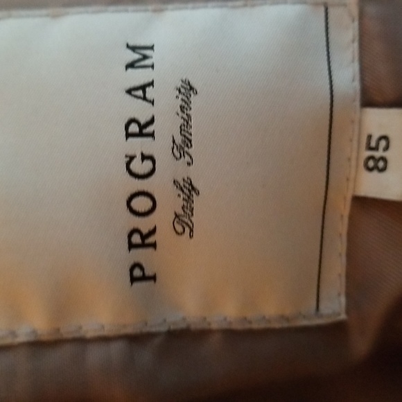 Sz M Taupe Quilted Winter Coat - Picture 6 of 6